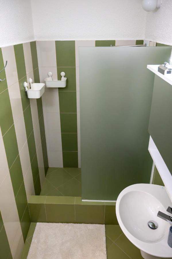 Апартаменты Colorful Studio With Balcony - Free Parking София Экстерьер фото