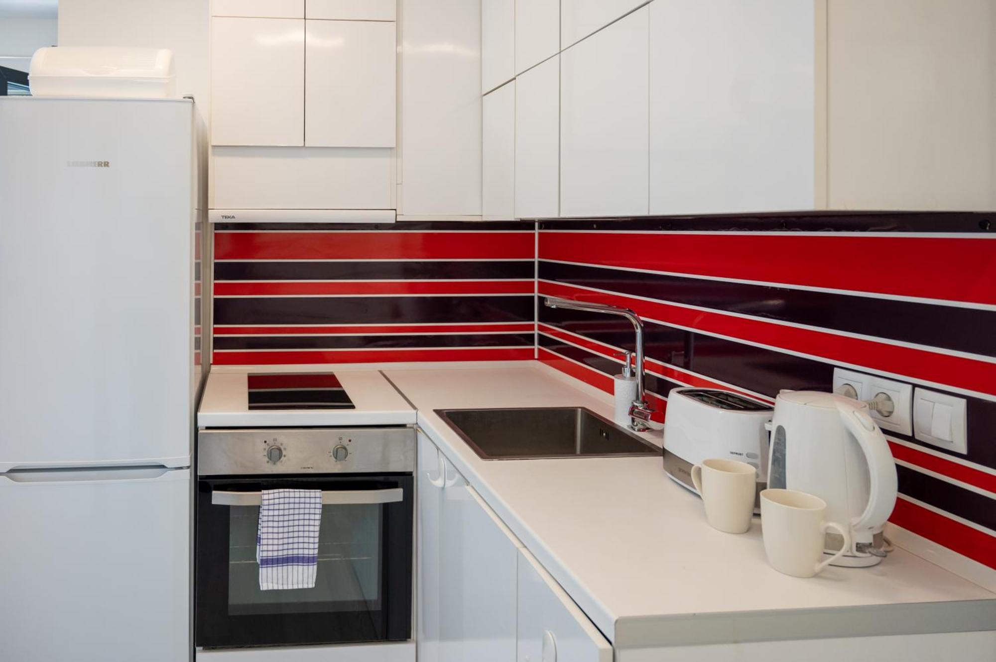 Апартаменты Colorful Studio With Balcony - Free Parking София Экстерьер фото