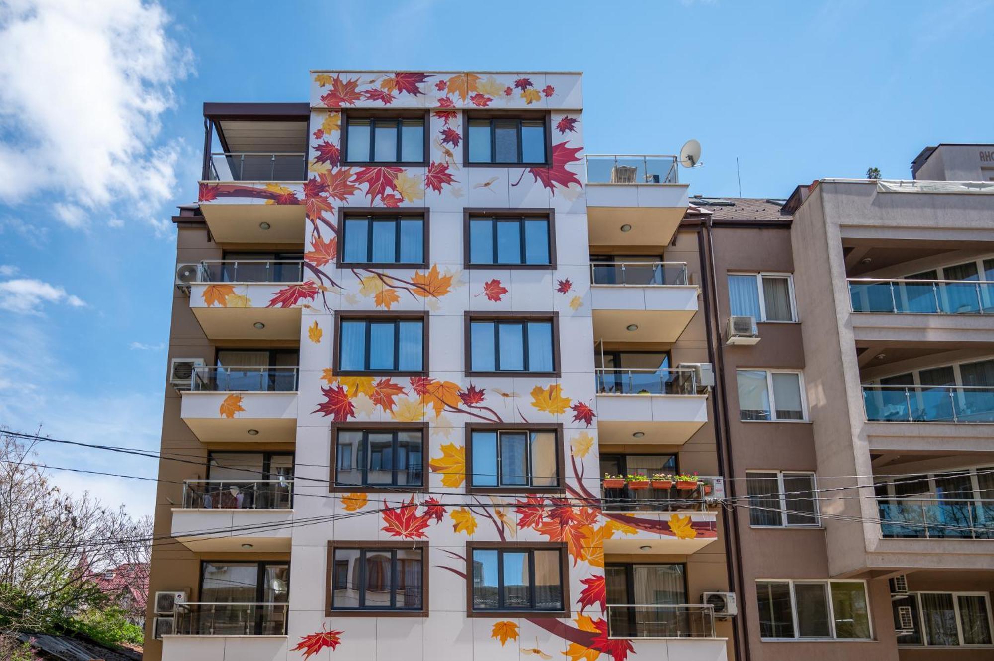 Апартаменты Colorful Studio With Balcony - Free Parking София Экстерьер фото